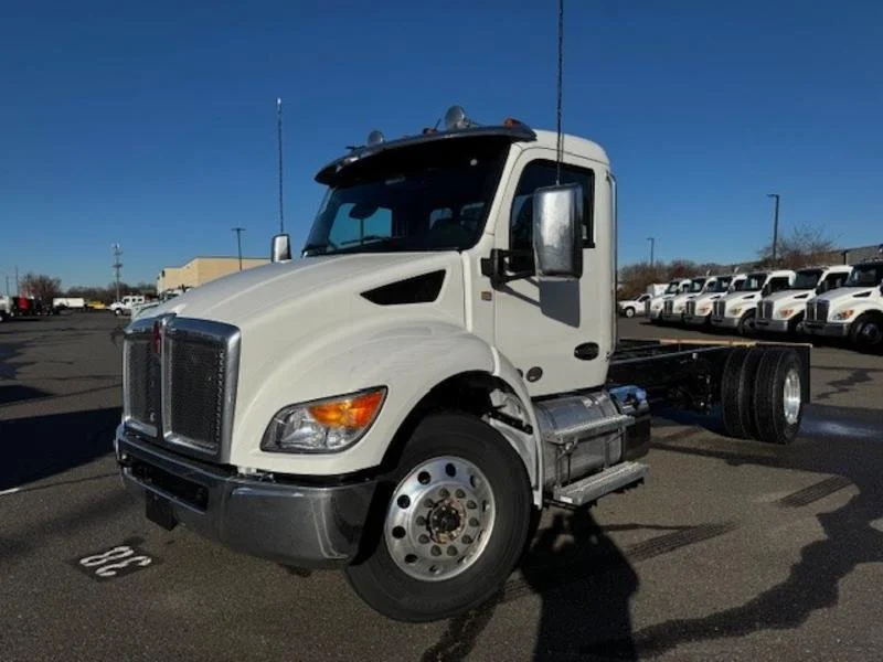 2025 Kenworth T280 in Eastern Road, NY