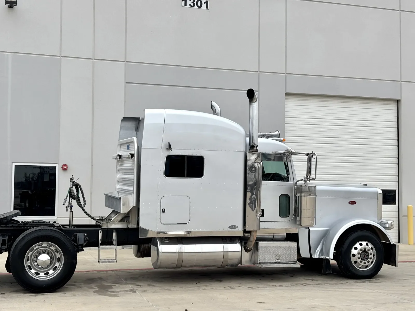 2008 Peterbilt 389 in Hutchins, TX — photo 7