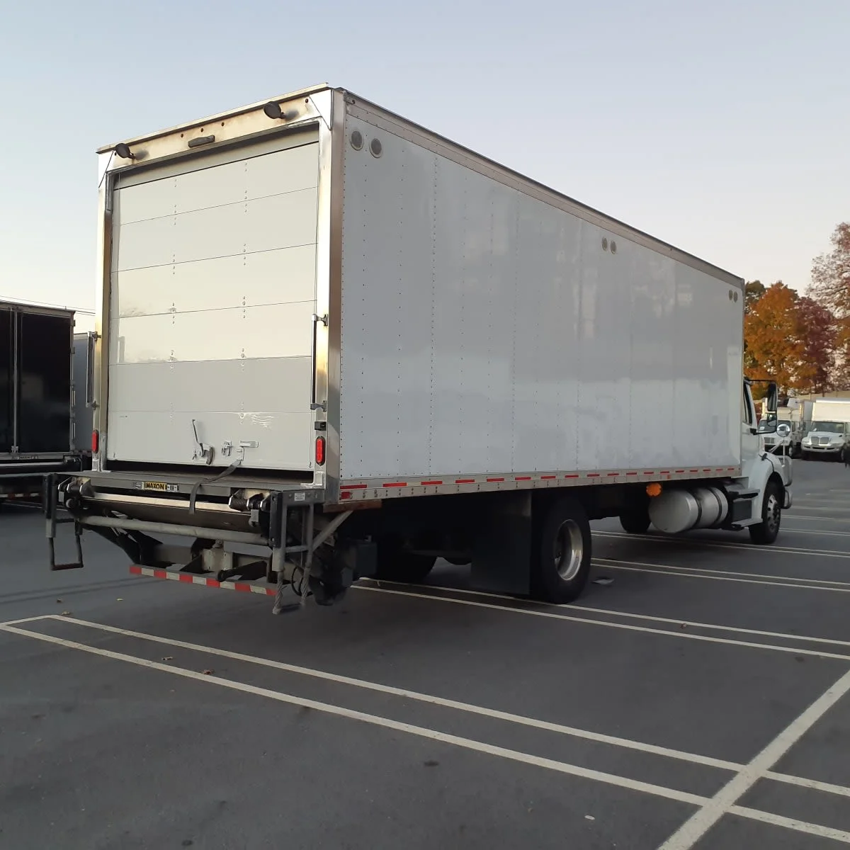 2020 Freightliner M2 112 - image 4