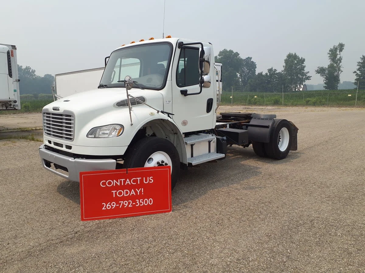 2019 Freightliner M2 106