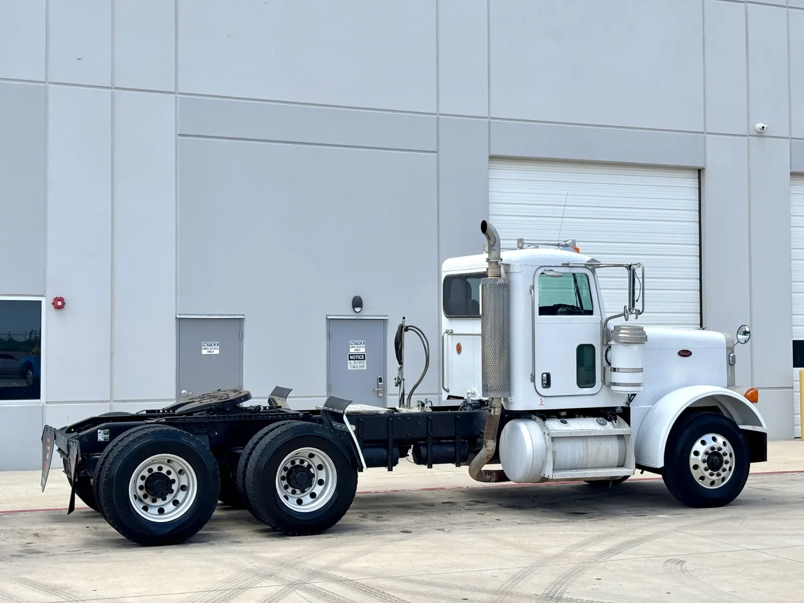 2005 Peterbilt 379 in Hutchins, TX — photo 5