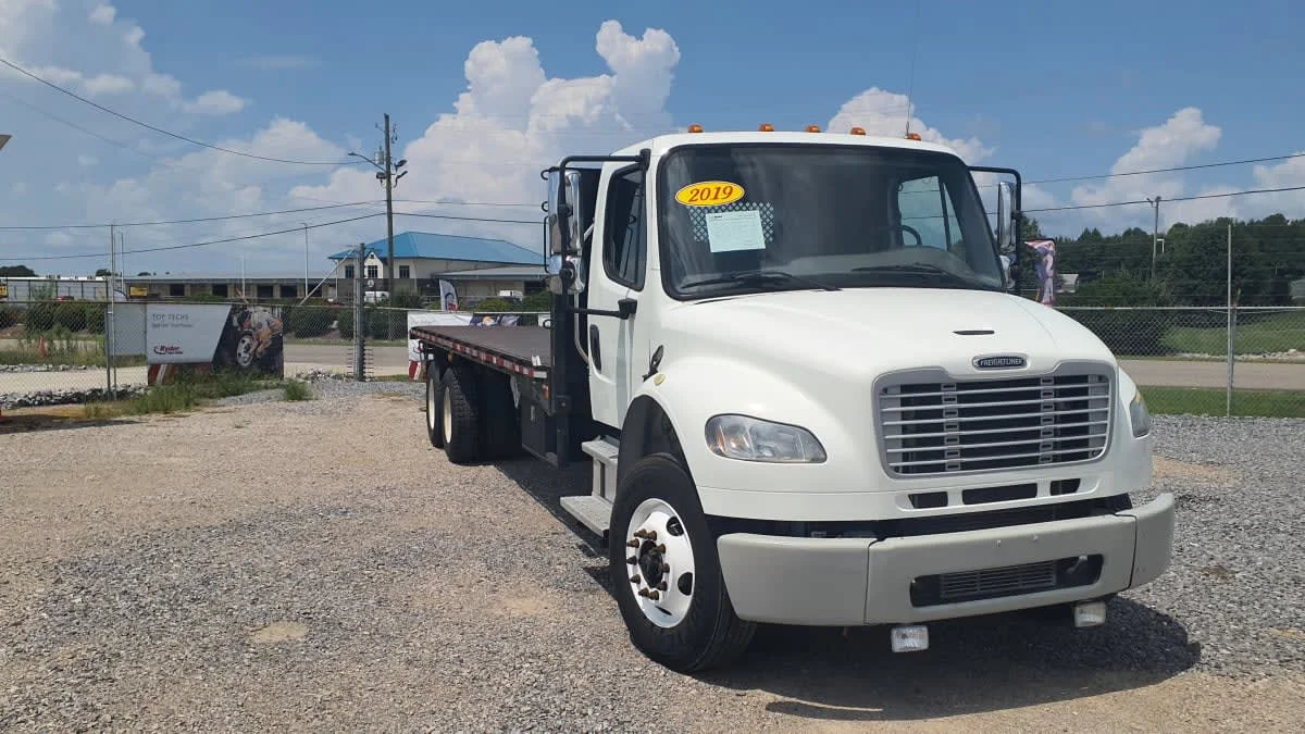 2019 Freightliner M2 106 in Birmingham, AL — photo 3
