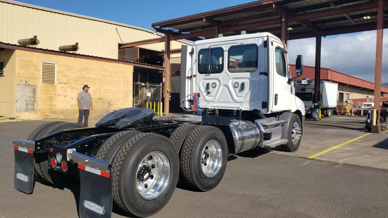 2026 Freightliner Cascadia in Kapolei, HI — photo 3