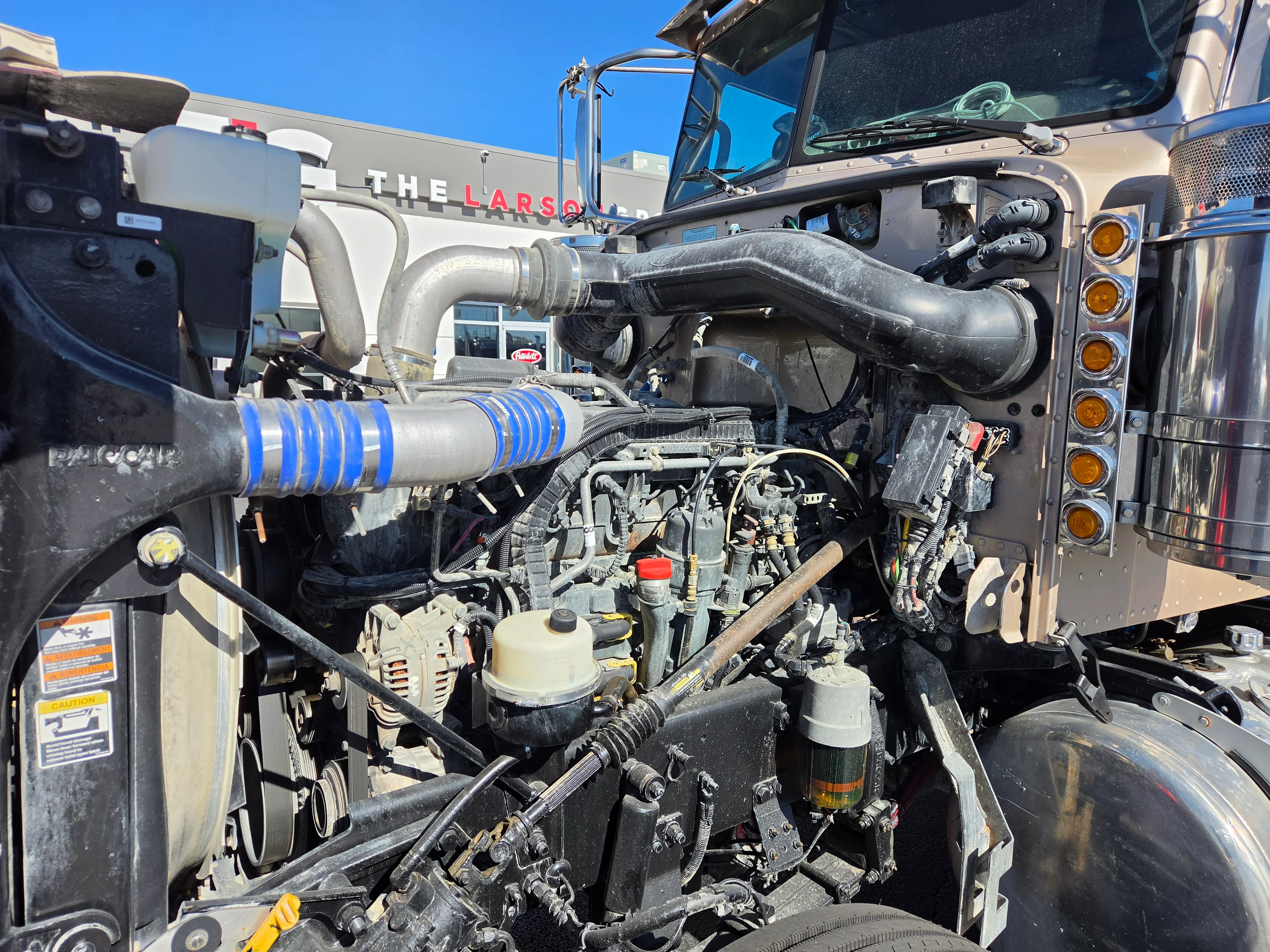 2018 Peterbilt 389 in Springfield, MO — photo 10