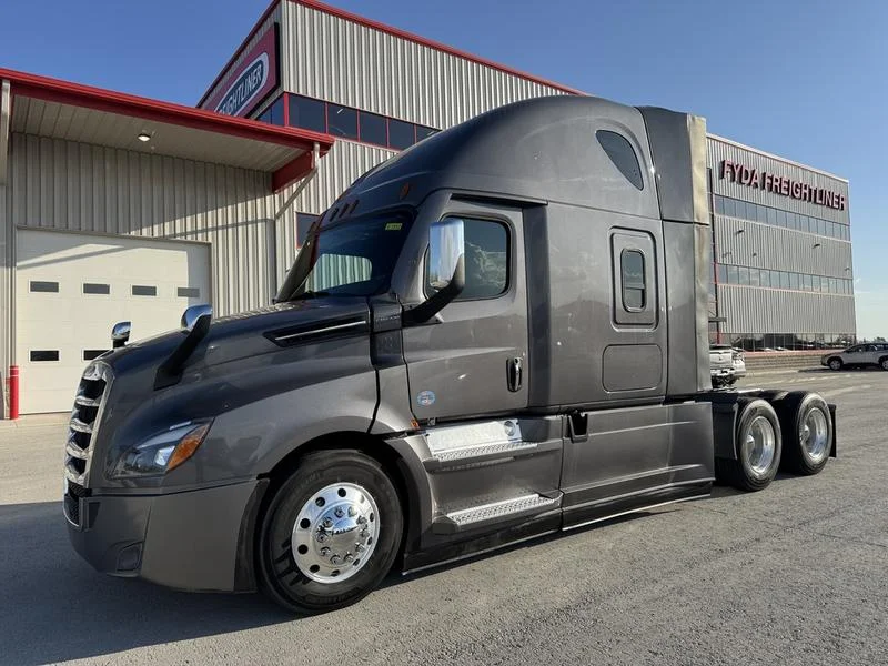 2024 Freightliner Cascadia - image 27