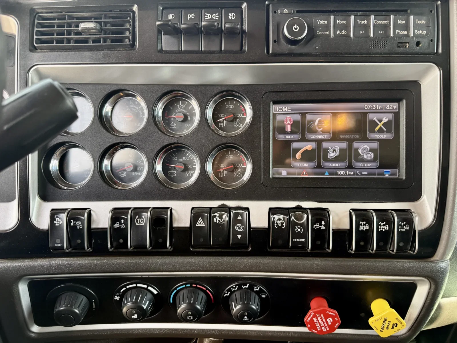 2014 Kenworth T800 in New Lenox, IL — photo 18