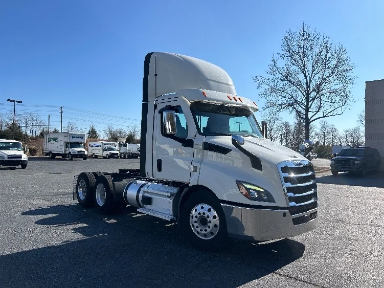 2021 Freightliner Cascadia in Concord, NC