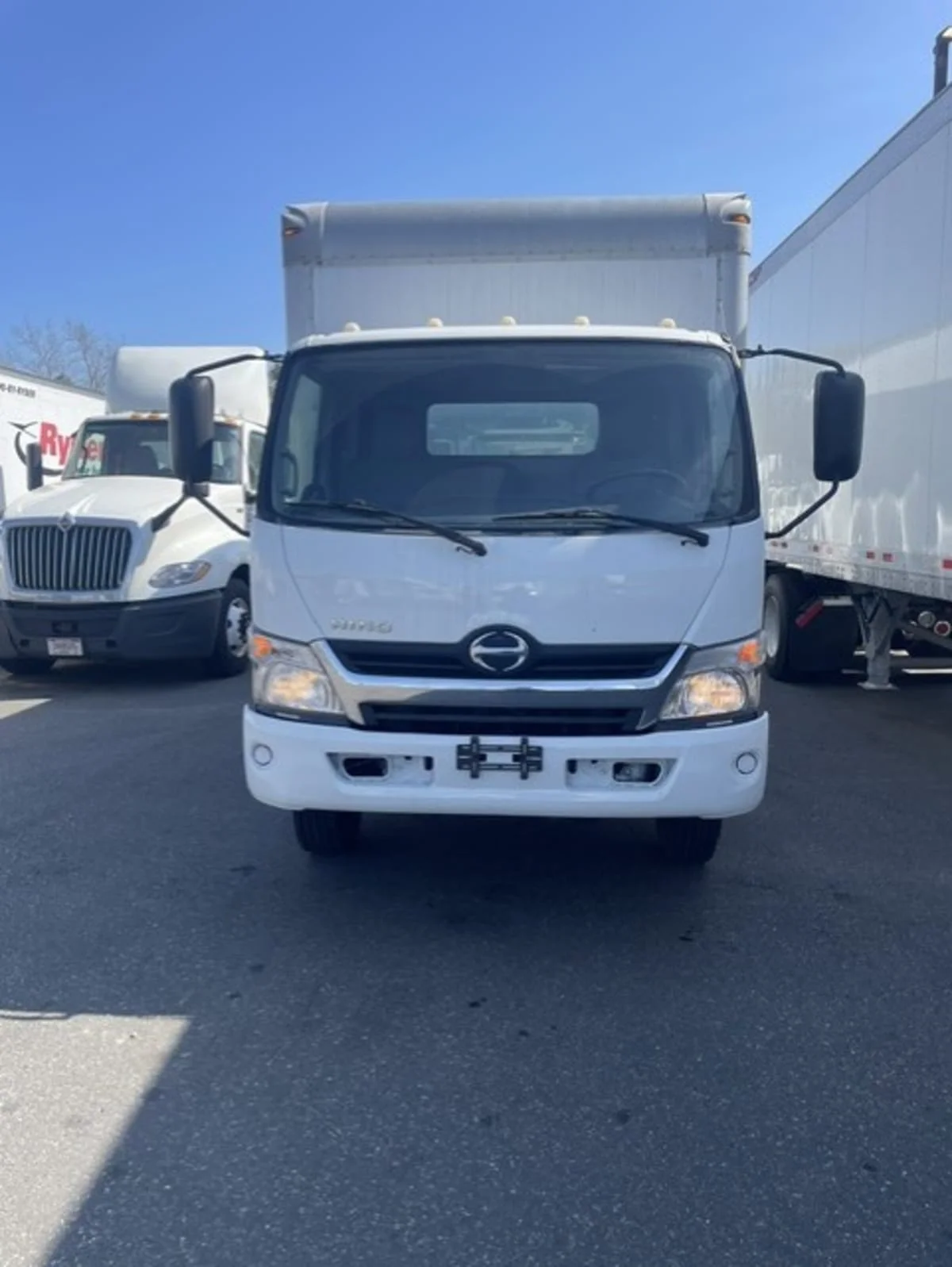 2019 Hino 195 in Farmingdale, NY — photo 2