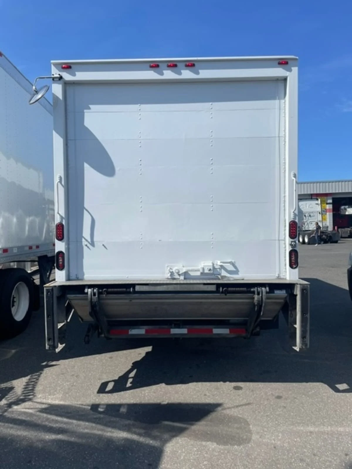 2019 Hino 195 in Farmingdale, NY — photo 5