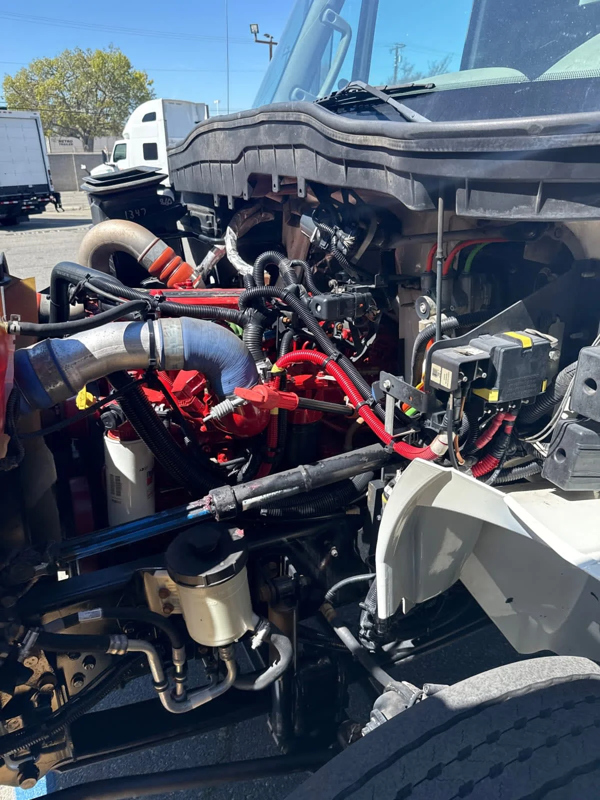 2016 International 4300 - image 9