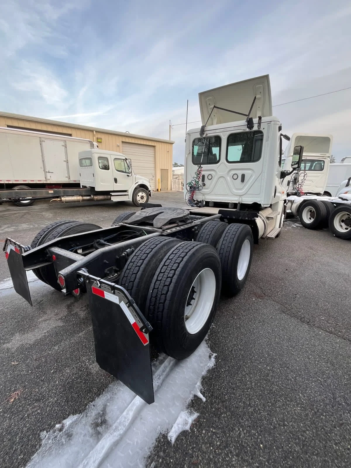 2020 Freightliner Cascadia in Ashland, VA — photo 4
