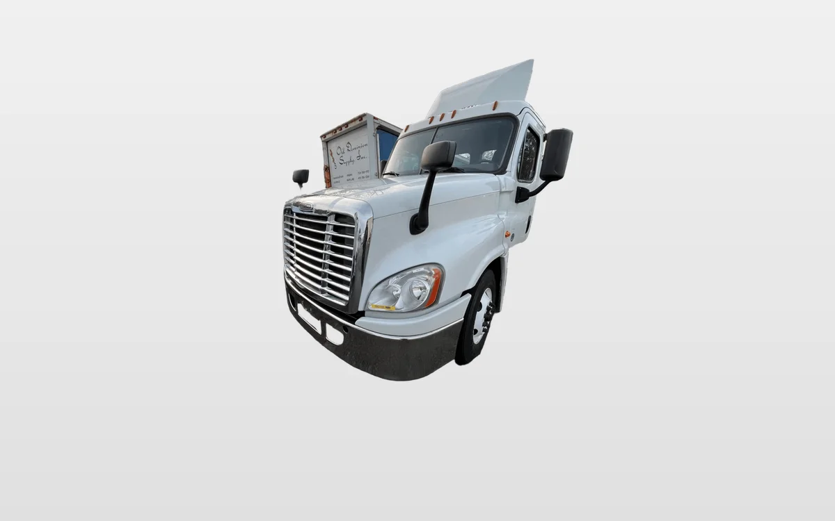 2020 Freightliner - image 1