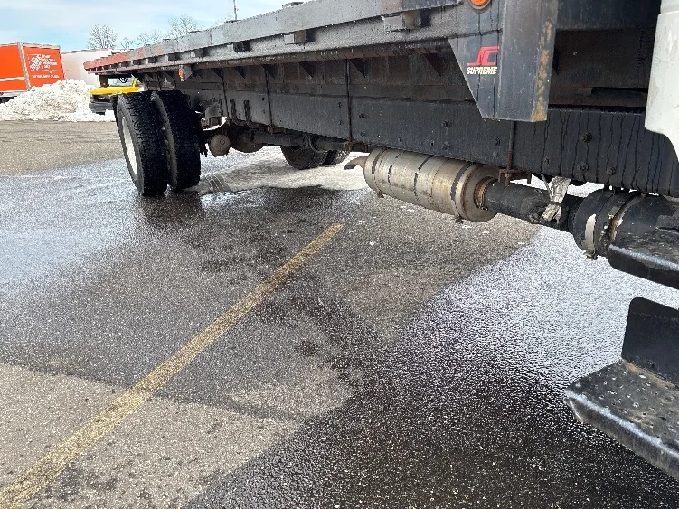 2015 Freightliner M2 106 - image 10