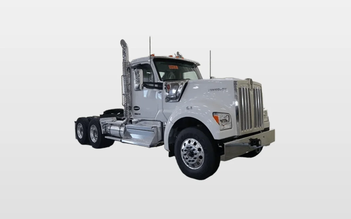 2026 Kenworth W990 - image 1