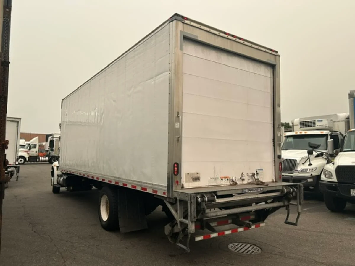 2019 International 4300 in Farmingdale, NY — photo 6