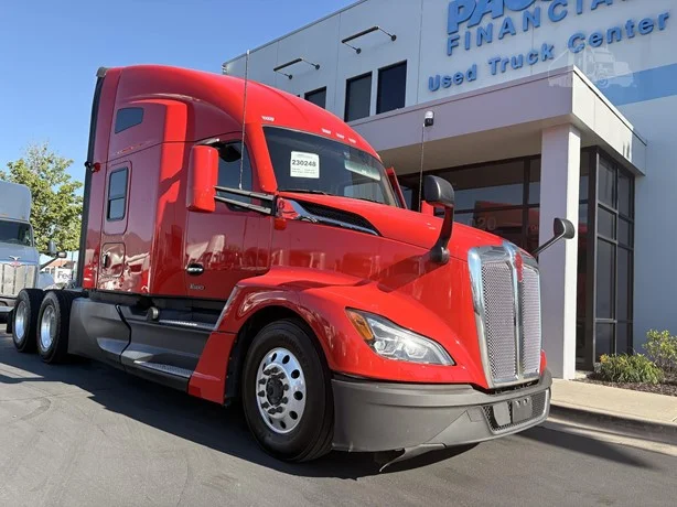 2023 Kenworth T680 in Salt Lake City, UT — photo 3