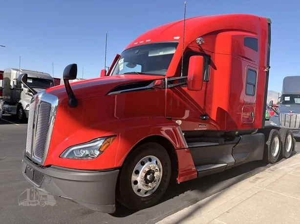 2023 Kenworth T680 in Salt Lake City, UT — photo 7