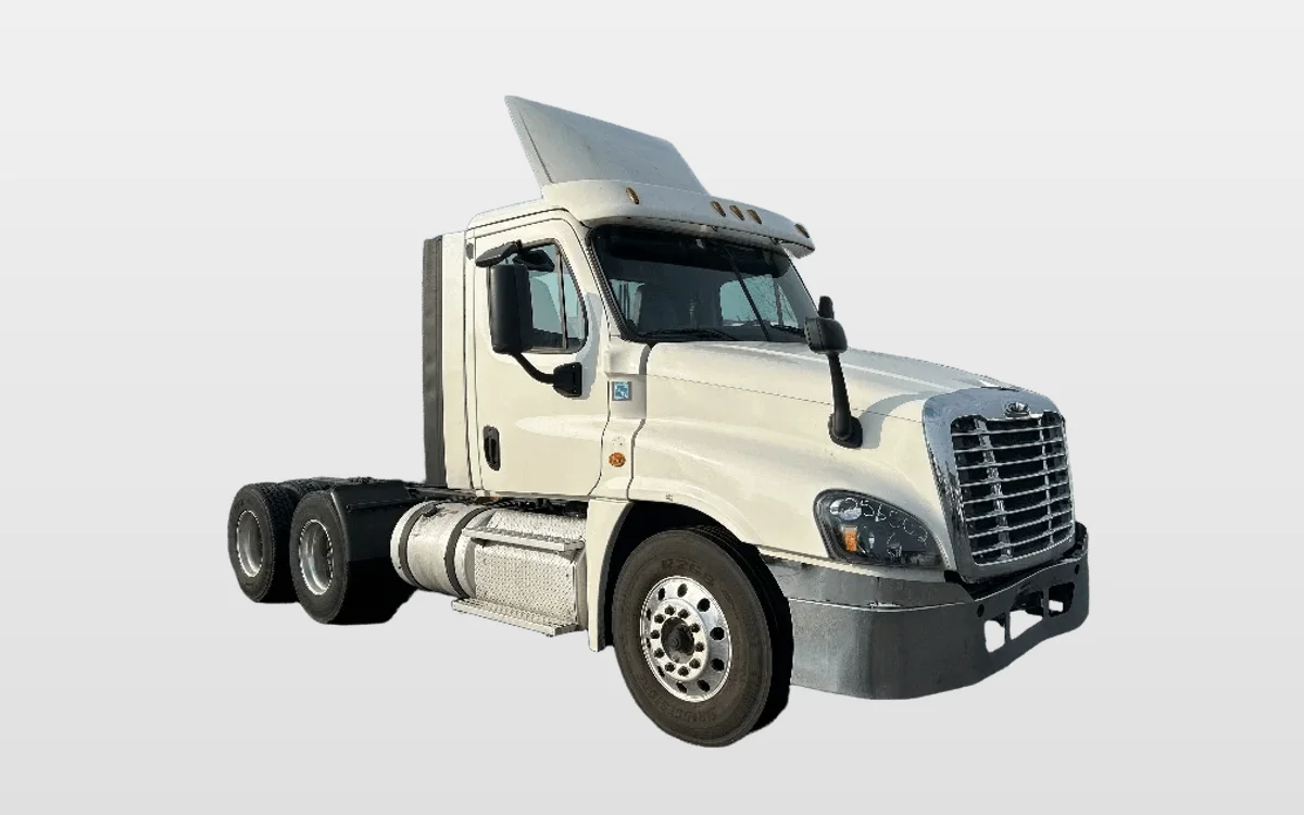 2019 Freightliner - image 1