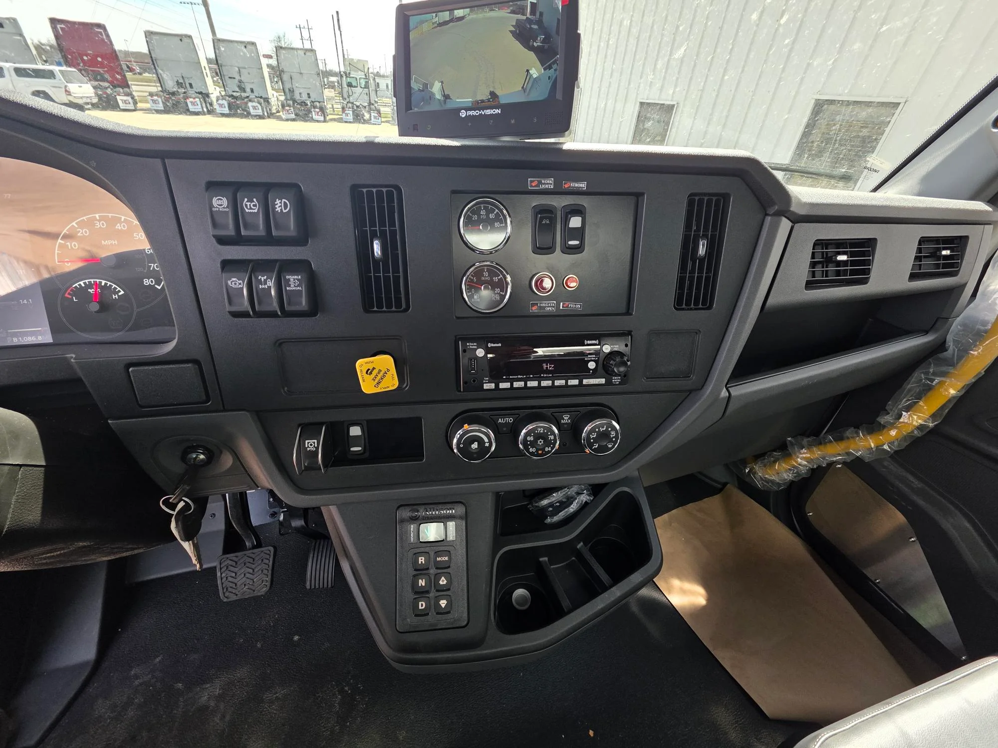 2026 Peterbilt 536 in Joplin, MO — photo 13