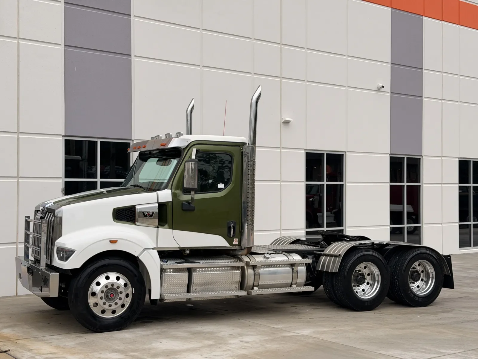 2023 Western Star 49X in Greer, SC — photo 2
