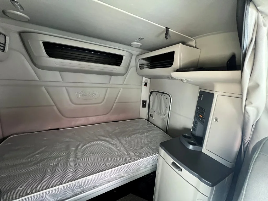 2022 Peterbilt 567 - image 12