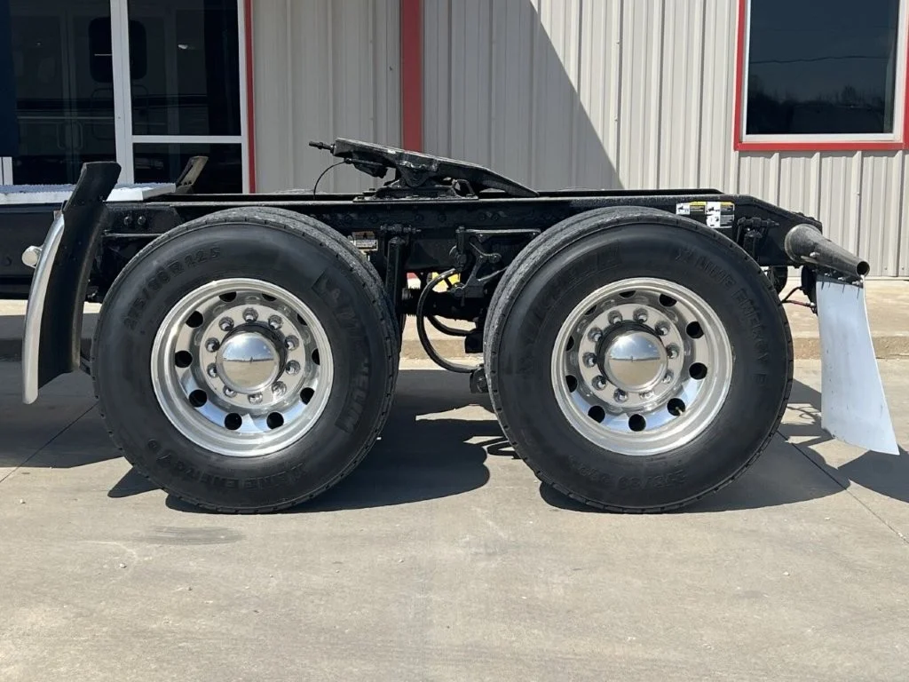 2022 Peterbilt 567 - image 10