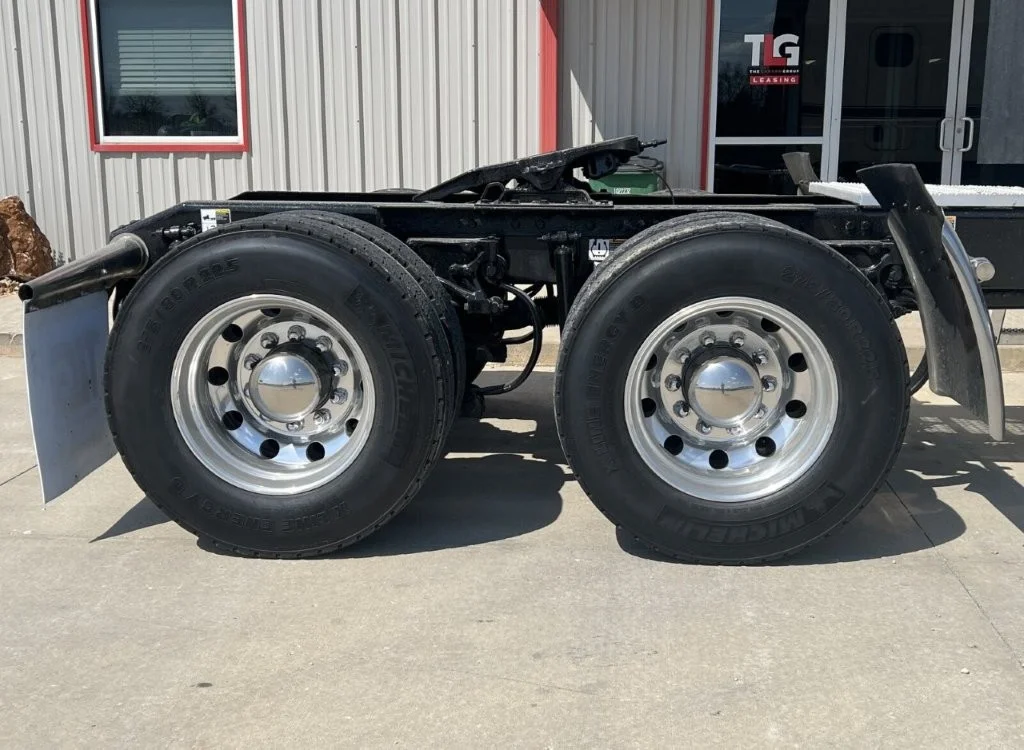 2022 Peterbilt 567 - image 7