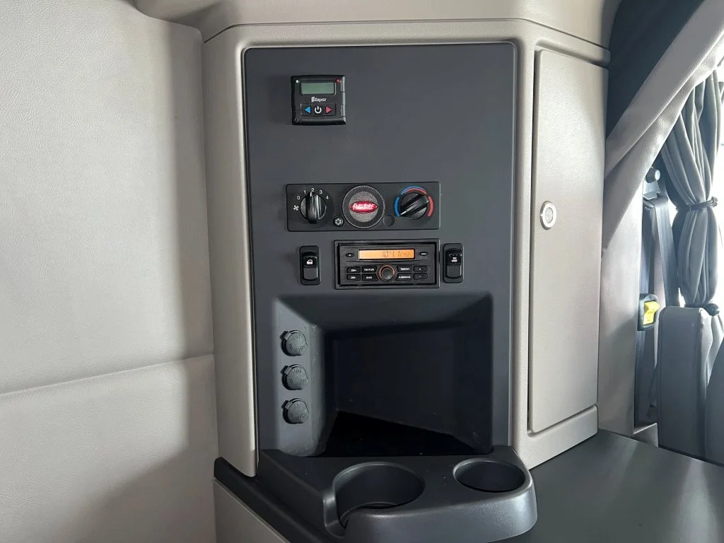 2022 Peterbilt 567 - image 14