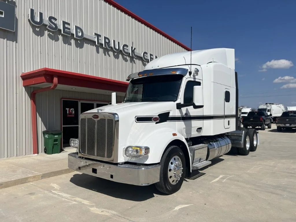 2022 Peterbilt 567 - image 1