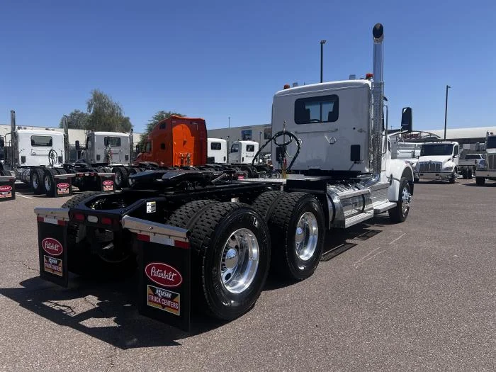 2026 Peterbilt 567 in Phoenix, AZ — photo 6