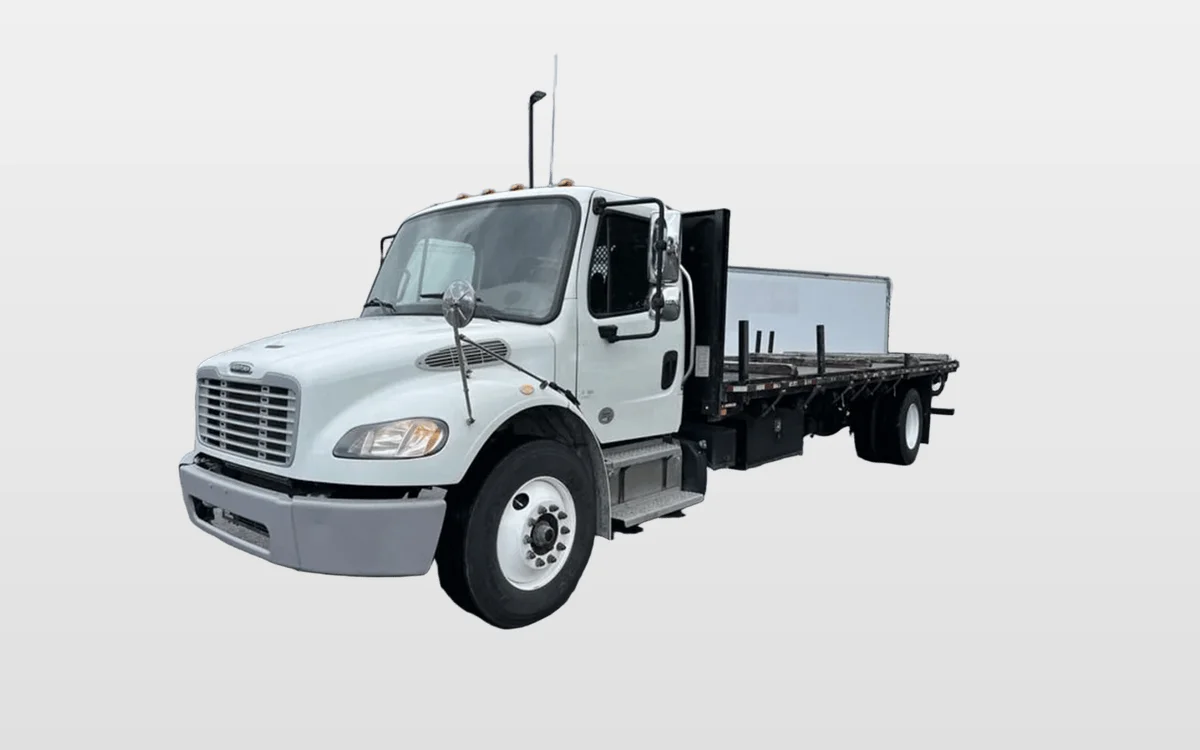 2019 Freightliner M2 106 - image 1
