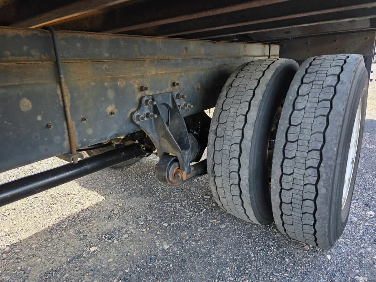 2016 International 4300 - image 14