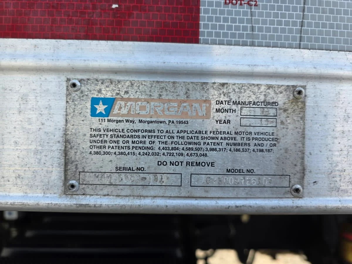 2016 International 4300 - image 12