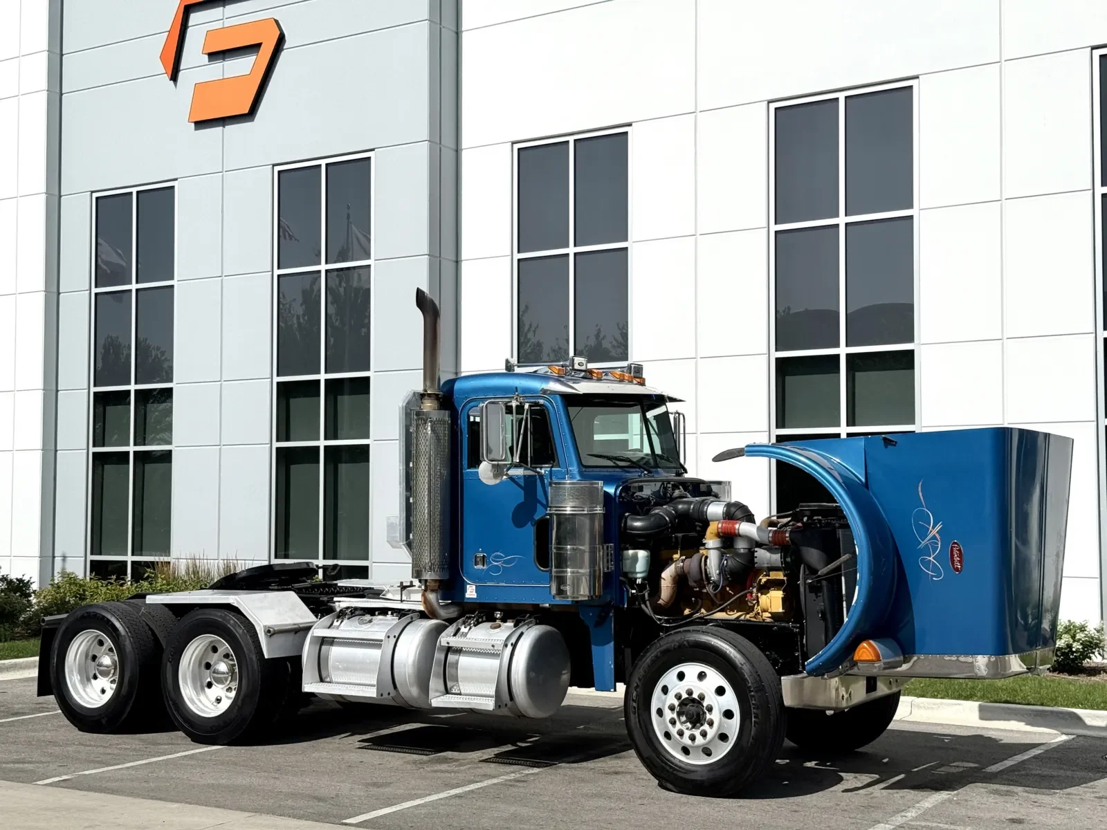 2002 Peterbilt in New Lenox, IL — photo 9