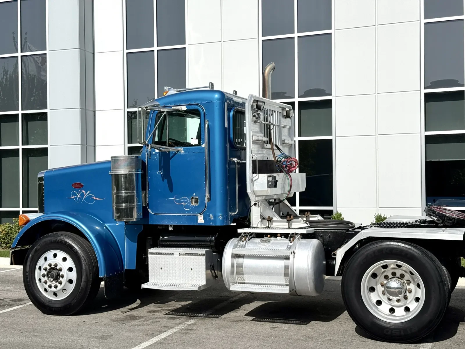 2002 Peterbilt in New Lenox, IL — photo 8