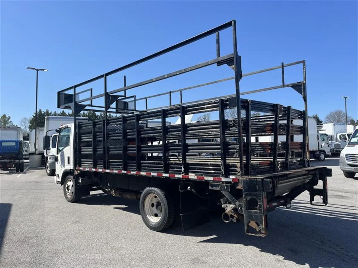 2019 Isuzu NPR - image 6