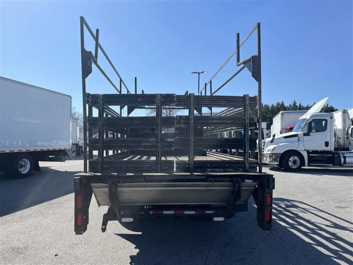 2019 Isuzu NPR - image 5