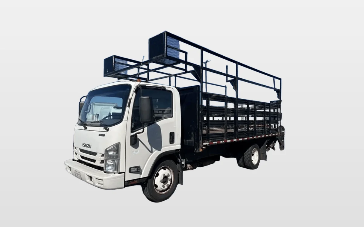 2019 Isuzu NPR - image 1