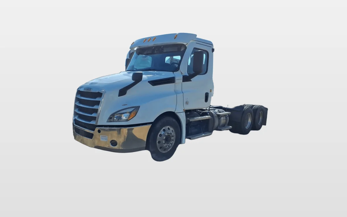 2022 Freightliner - image 1