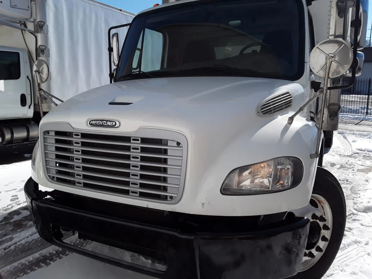 2019 Freightliner M2 106 in Kansas City, MO — photo 2