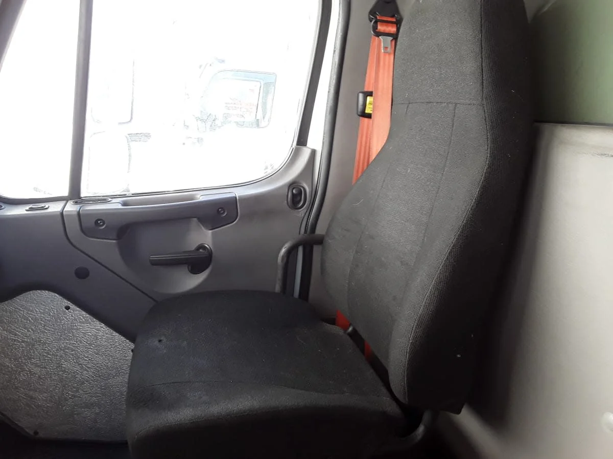 2019 Freightliner M2 106 in Kansas City, MO — photo 11