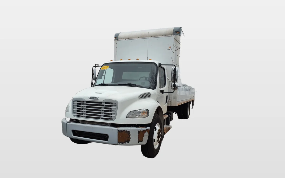 2018 Freightliner M2 106 - image 1