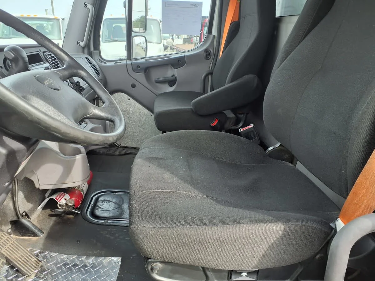 2020 Freightliner M2 106 in Greenville, SC — photo 7