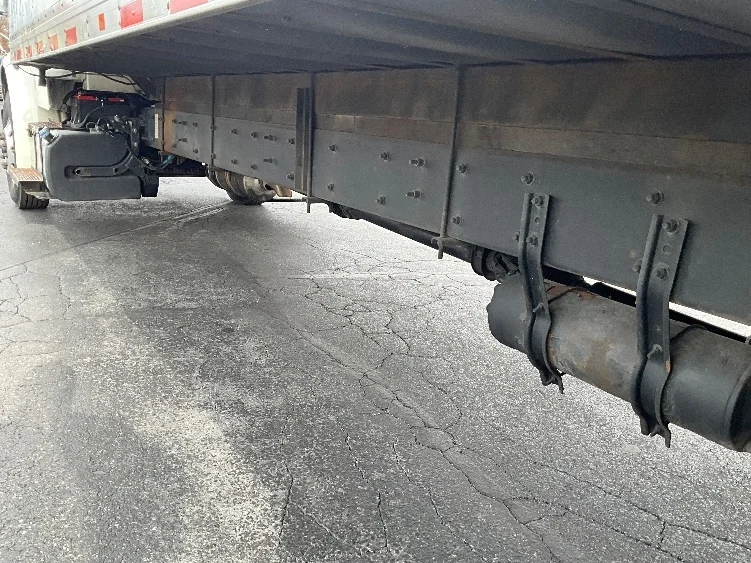 2019 Freightliner M2 106 - image 5