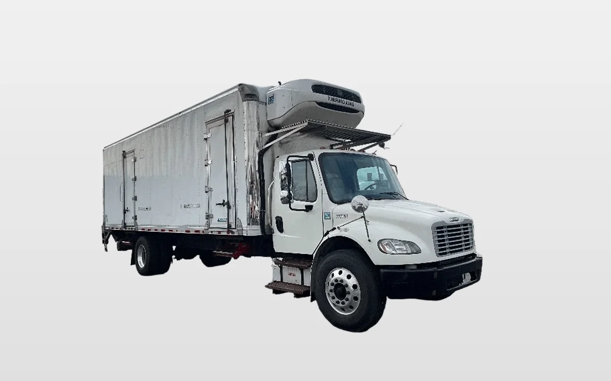 2019 Freightliner M2 106 - image 1