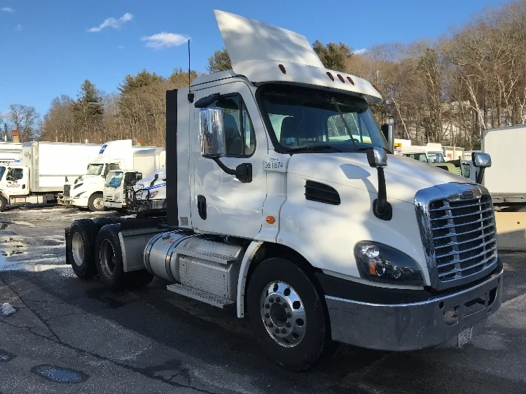 2020 Freightliner Cascadia in Chicopee, MA