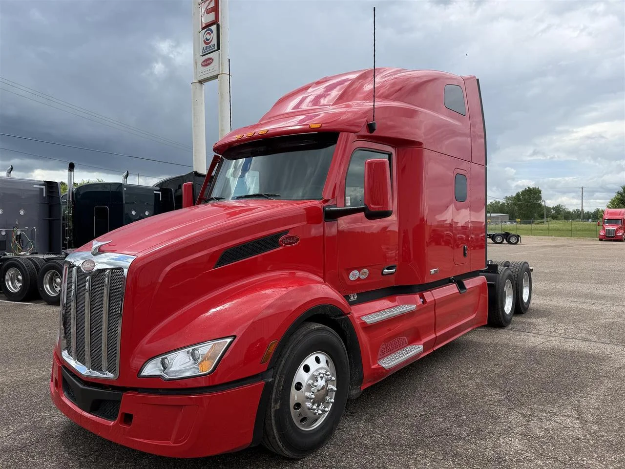 2027 Peterbilt 579 in Eau Claire, WI — photo 12