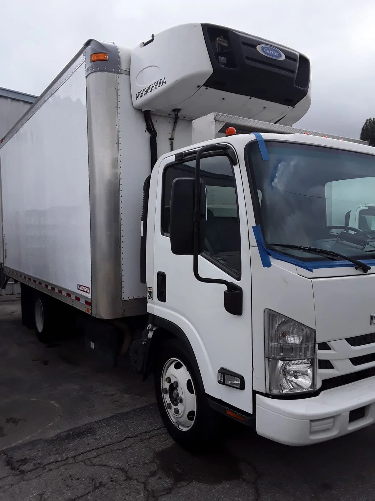 2019 Isuzu NPR - image 3