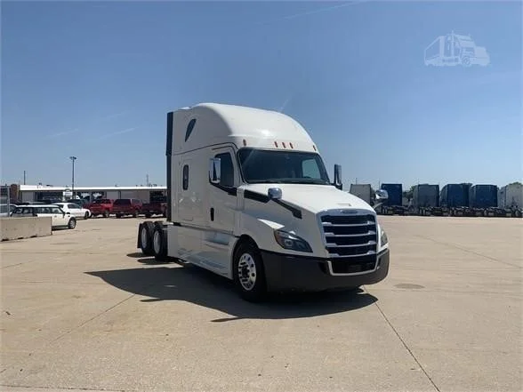 2023 Freightliner Cascadia in Location: Omaha, NE — photo 12