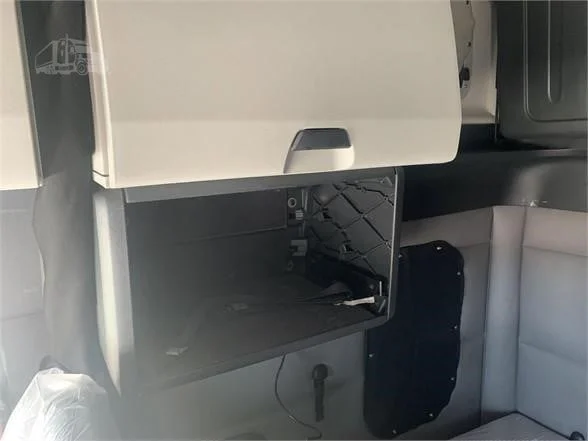 2023 Freightliner Cascadia in Location: Omaha, NE — photo 13